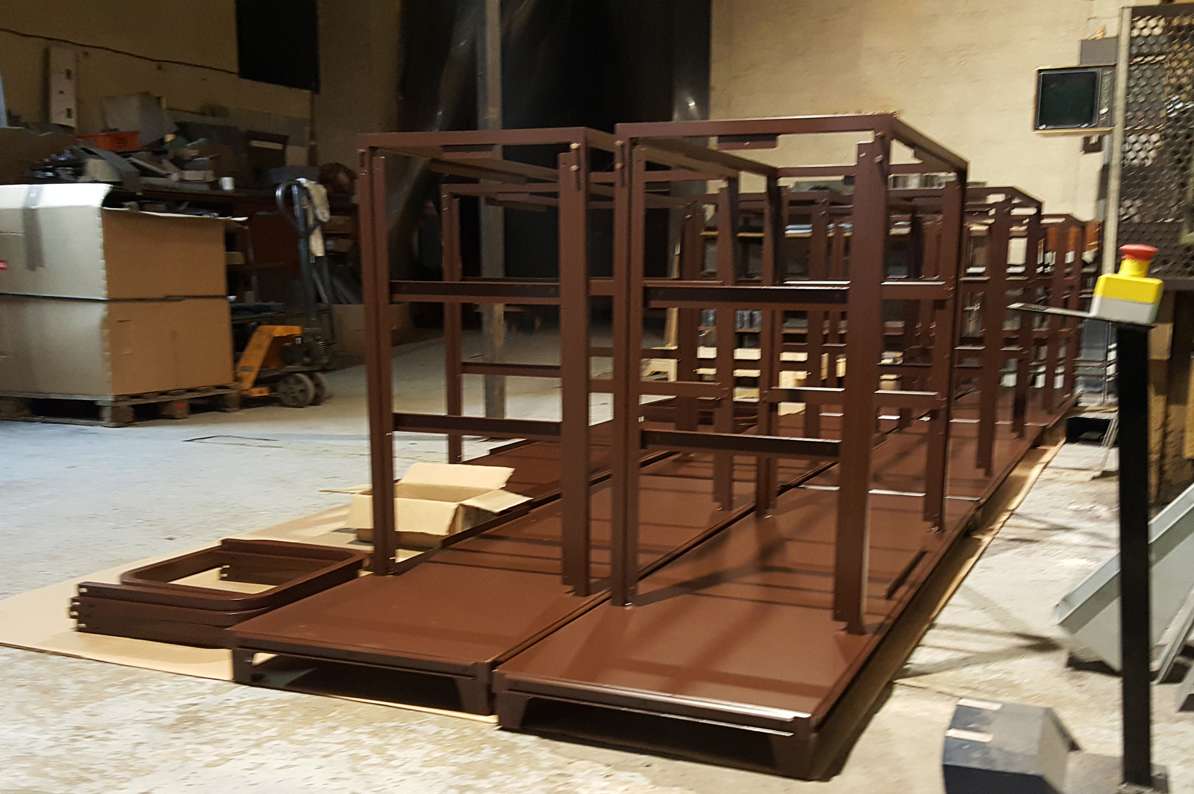 chaine-montage-meuble-tolerie-metal